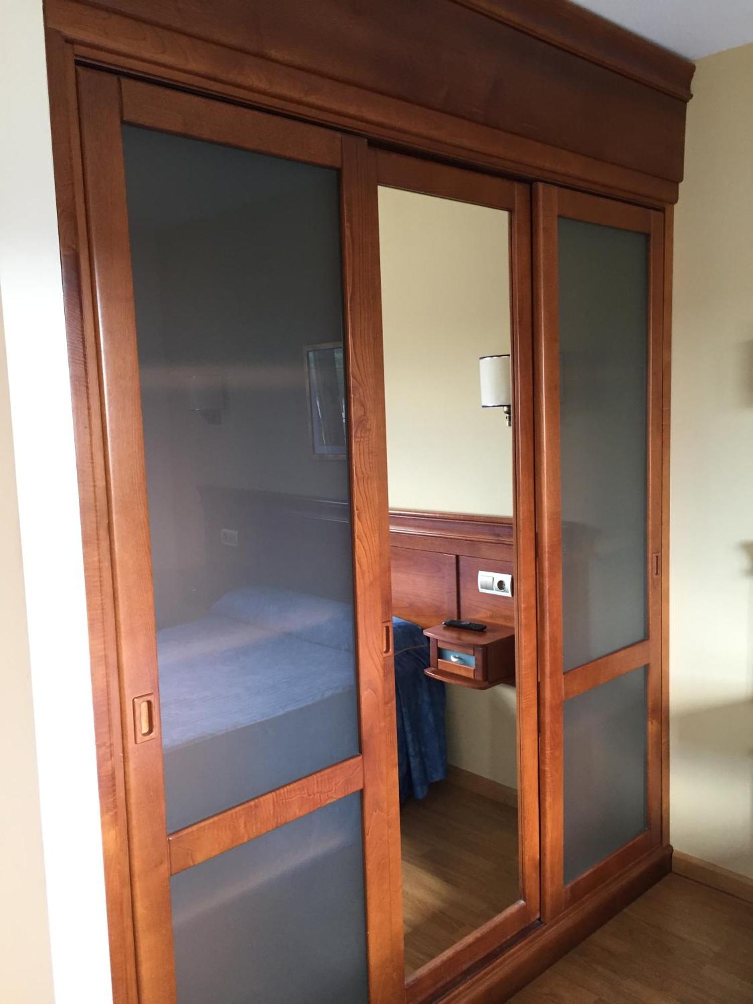 Hostal Tio Pepe II Bembibre  Bilik gambar